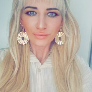 Blondieee
