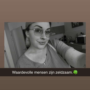 💋